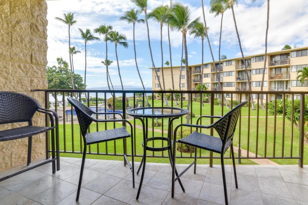 Maalaea Condo with Pool Access - Walk to Beach!